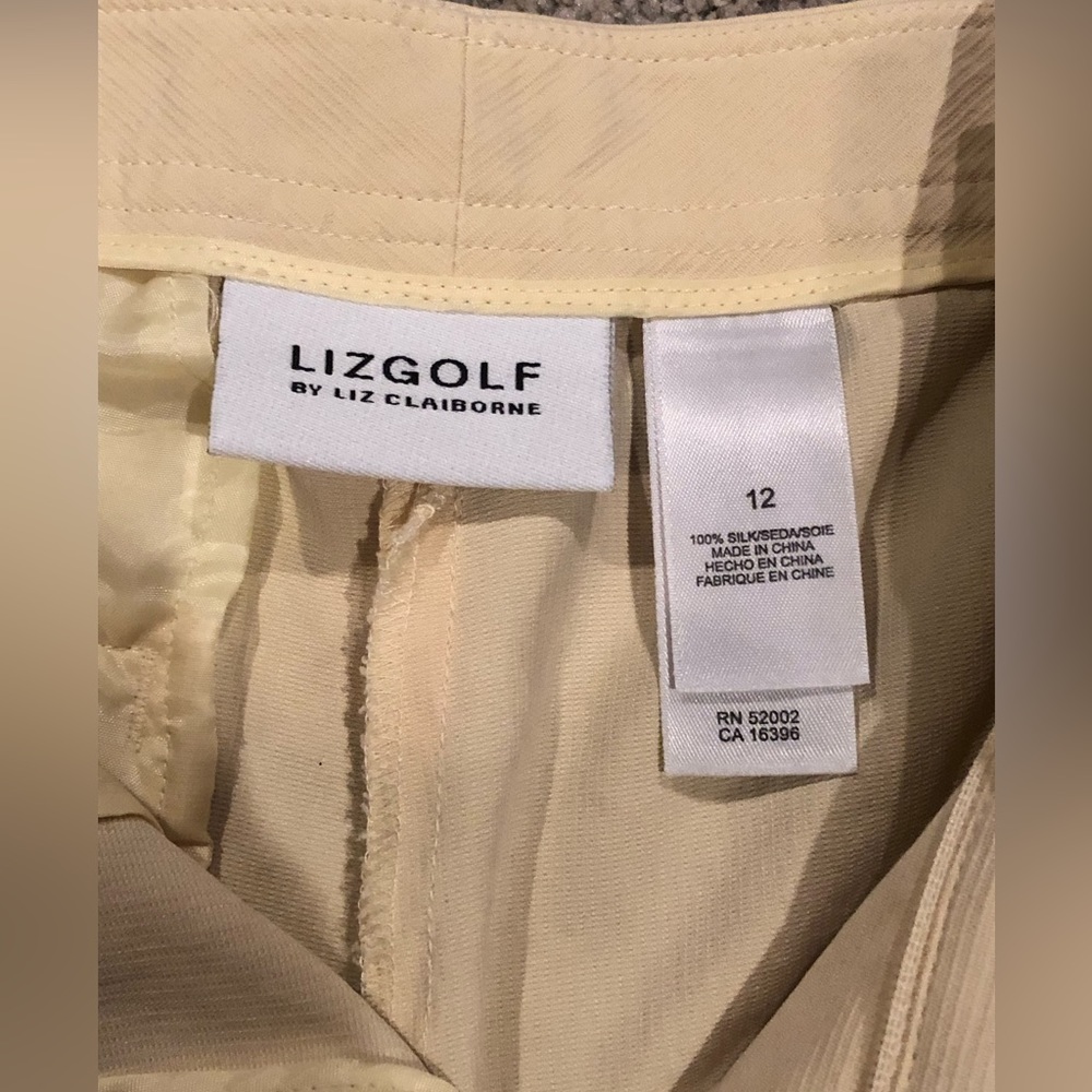 Liz Golf Liz Claiborne Women’s Yellow Golf Walking Shorts Size 12 100% Silk - Picture 2 of 6